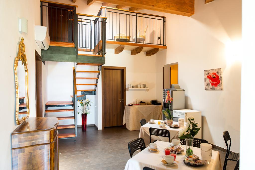 Agriturismo Chesini Castelnuovo del Garda Buitenkant foto